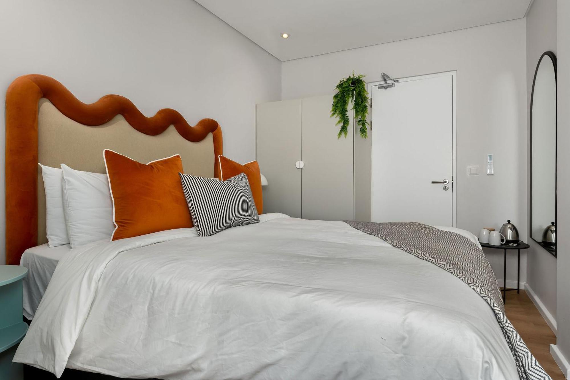 Neighbourgood 1St Crescent Camps Bay Hotel Cape Town Bilik gambar
